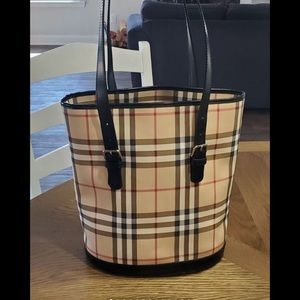 Burberry Classic Nova Check Bucket Bag
